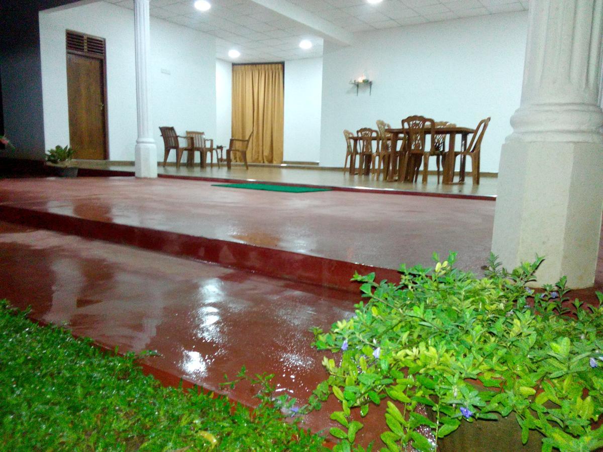 פולונרואה Siyapath Holiday Resort מראה חיצוני תמונה